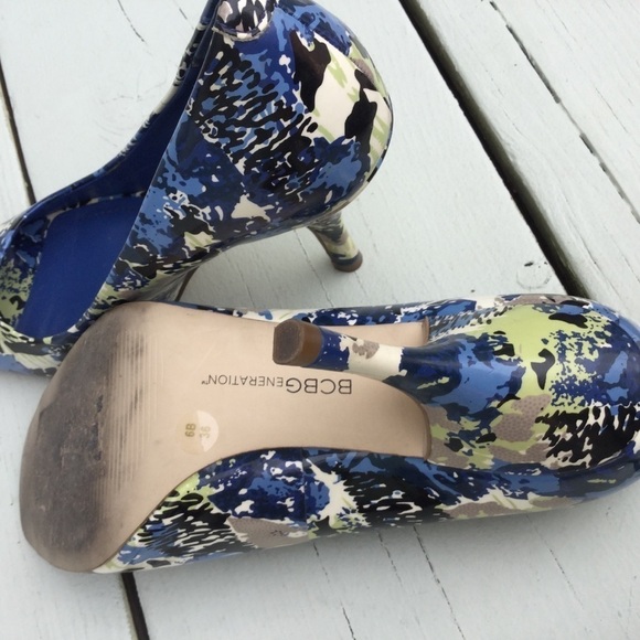 BCBG Multi Color Heels - Picture 5 of 5